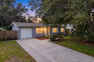 953 Cedarwood Ave, Dunedin, FL 34698 - Photo 1