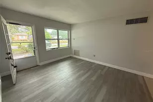 953 Cedarwood Ave, Dunedin, FL 34698 - Photo 4