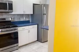 5623 80th St N, Saint Petersburg, FL 33709 - Photo 8