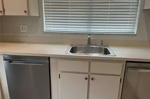 8180 Sturbridge Ct, Weeki Wachee, FL 34613 - Photo 12
