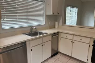 8180 Sturbridge Ct, Weeki Wachee, FL 34613 - Photo 8