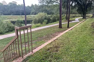 8180 Sturbridge Ct, Weeki Wachee, FL 34613 - Photo 30
