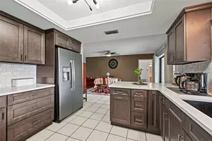9915 Whitworth Ct, New Port Richey, FL 34655 - Photo 12