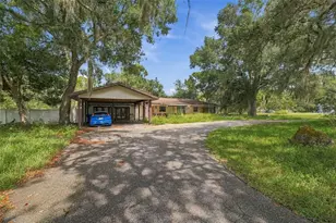15499 Oakcrest Cir, Brooksville, FL 34604 - Photo 2