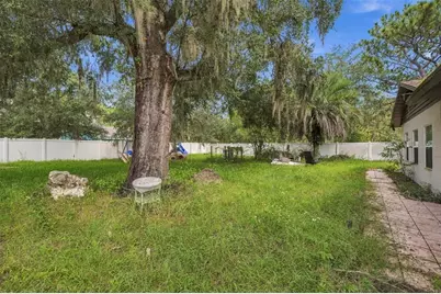 15499 Oakcrest Circle, Brooksville, FL 34604 - Photo 36