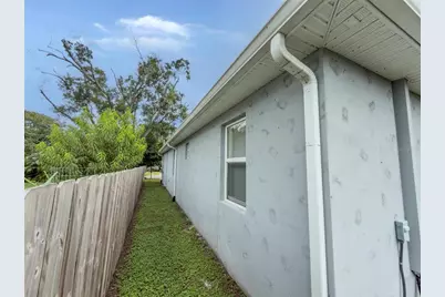 3920 W Crenshaw Street, Tampa, FL 33614 - Photo 8