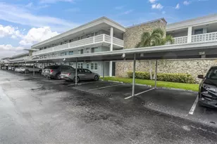 4715 Bay St NE, Saint Petersburg, FL 33703 - Photo 4