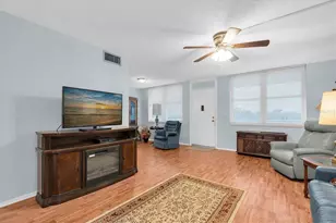 4715 Bay St NE, Saint Petersburg, FL 33703 - Photo 8