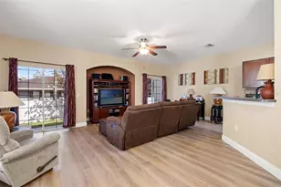 8423 Blue Rock Dr, New Port Richey, FL 34653 - Photo 6