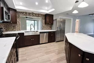 10192 Swanson Ct, Spring Hill, FL 34608 - Photo 8