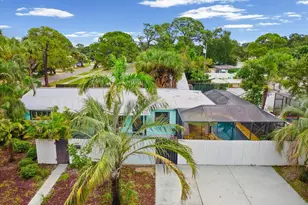 2375 N 81st Street N, Saint Petersburg, FL 33710 - Photo 2