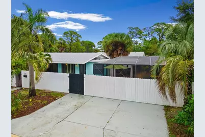 2375 N 81st Street N, Saint Petersburg, FL 33710 - Photo 26