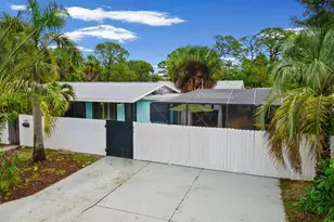 2375 N 81st Street N, Saint Petersburg, FL 33710 - Photo 26