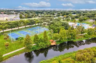 2375 N 81st Street N, Saint Petersburg, FL 33710 - Photo 50