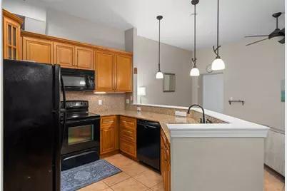 701 Mirror Lake Drive N #120, Saint Petersburg, FL 33701 - Photo 20