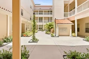 701 Mirror Lake Dr N, Saint Petersburg, FL 33701 - Photo 50