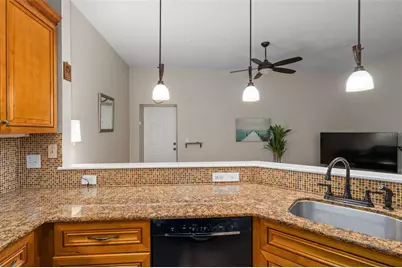 701 Mirror Lake Drive N #120, Saint Petersburg, FL 33701 - Photo 26