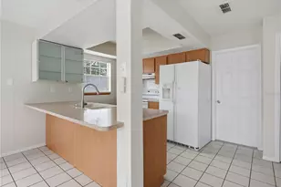 2048 Waterfall Dr, Spring Hill, FL 34608 - Photo 12