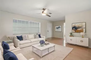 2048 Waterfall Dr, Spring Hill, FL 34608 - Photo 8