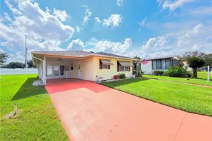 1420 Colonnades Cir S, Lakeland, FL 33811 - Photo 2