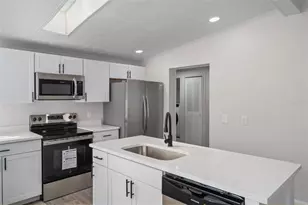 18446 Edgewood Dr, Spring Hill, FL 34610 - Photo 22