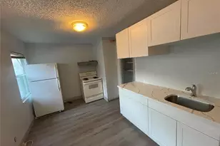 527 8th St N, Saint Petersburg, FL 33701 - Photo 6