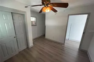 527 8th St N, Saint Petersburg, FL 33701 - Photo 12