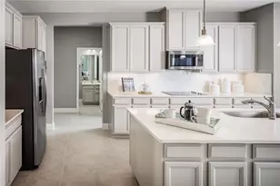 1082 Ocean Ldg Rd, Lady Lake, FL 32159 - Photo 8