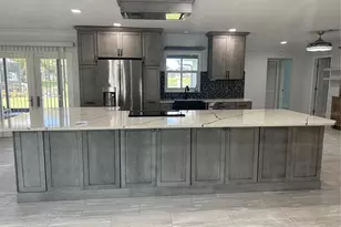 9019 Lismore Ct, Weeki Wachee, FL 34613 - Photo 2