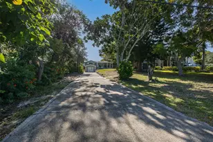 3138 Bluff Blvd, Holiday, FL 34691 - Photo 4