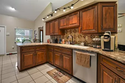11384 Newington Avenue, Spring Hill, FL 34609 - Photo 14