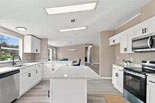 5715 S Florence Point, Homosassa, FL 34446 - Photo 2