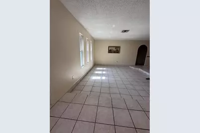 209 Leafwood Road, Tarpon Springs, FL 34689 - Photo 6