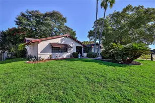 8511 Sunflower Ln, Hudson, FL 34667 - Photo 2