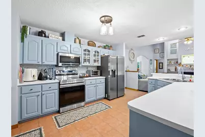 9073 Madrid Road, Weeki Wachee, FL 34613 - Photo 18