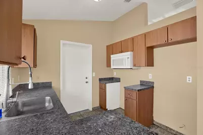 6238 Covewood Drive, Spring Hill, FL 34609 - Photo 6