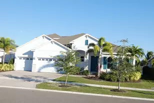 958 Signet Dr, Apollo Beach, FL 33572 - Photo 1