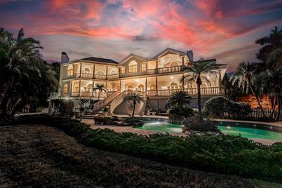 1507 Bay Point Drive, Sarasota, FL 34236 - Photo 1