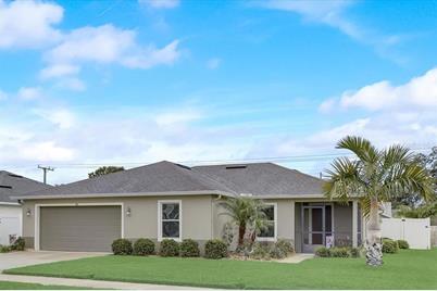 210 65th Street E, Bradenton, FL 34203 - Photo 1