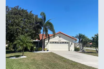 4989 Clubview Court E, Bradenton, FL 34203 - Photo 1
