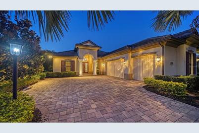 16707 Berwick Terrace, Lakewood Ranch, FL 34202 - Photo 1