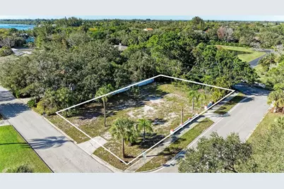 210 77th Street NW, Bradenton, FL 34209 - Photo 1