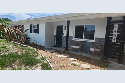 1404 65th Street NW, Bradenton, FL 34209 - Photo 1