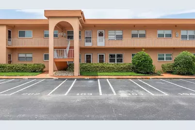 3740 58th Street N #103, Saint Petersburg, FL 33710 - Photo 1