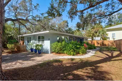 1749 6th Street, Sarasota, FL 34236 - Photo 1