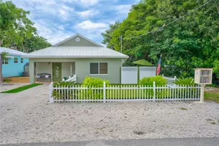 173 Hibiscus St, Tavernier, FL 33070 - Photo 1