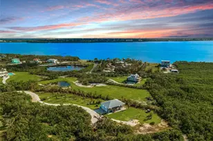 445 Horseshoe Loop Rd, Terra Ceia, FL 34250 - Photo 1