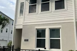 2301 Lindstrom St, Sarasota, FL 34237 - Photo 1