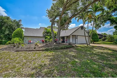 5373 Dominica Circle, Sarasota, FL 34233 - Photo 1