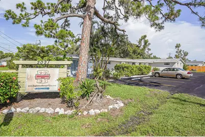 2021 Pennsylvania Avenue #4, Englewood, FL 34224 - Photo 1